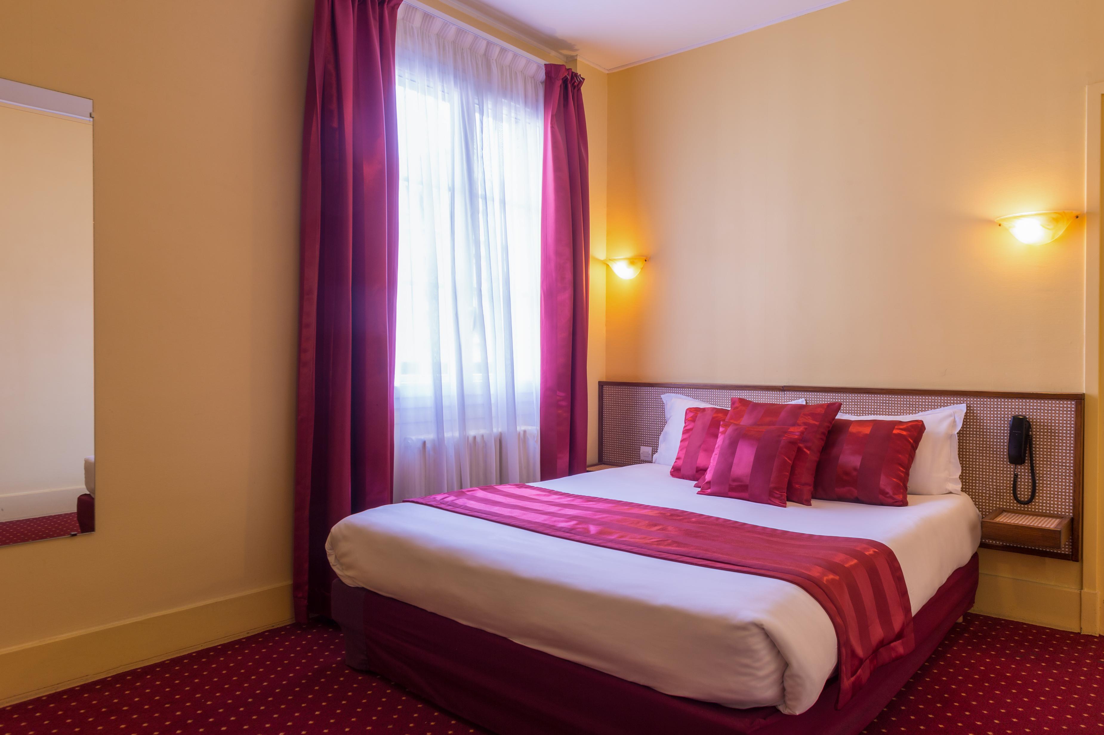 The Originals City, Hôtel Cathédrale, Lisieux (Inter-Hotel) Exterior foto