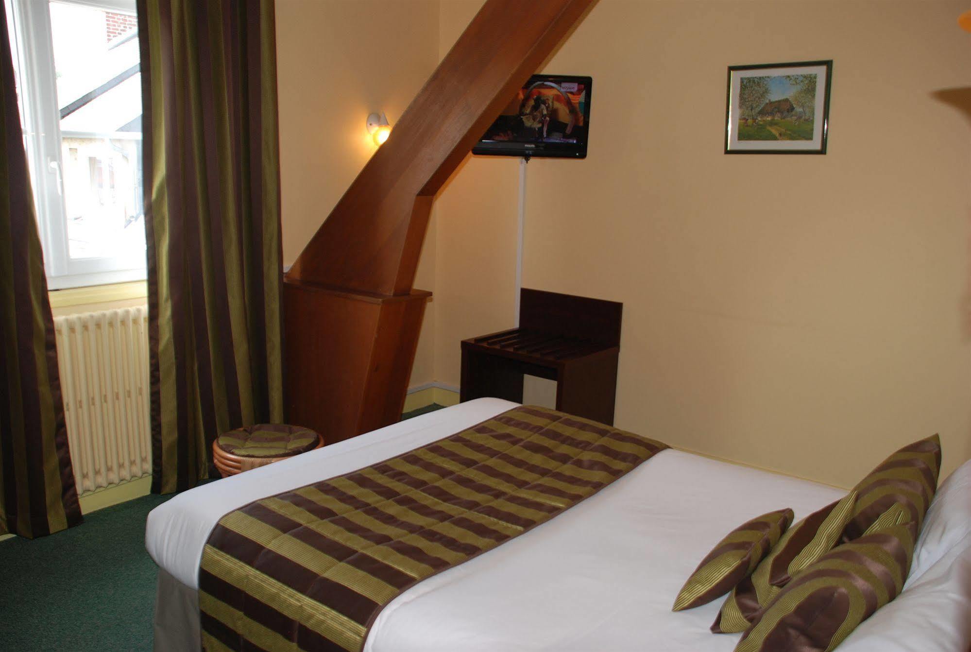 The Originals City, Hôtel Cathédrale, Lisieux (Inter-Hotel) Exterior foto